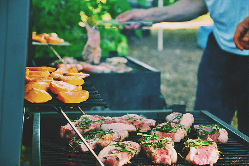 Holzkohlegrill Kaufratgeber, Vergleich und Test
