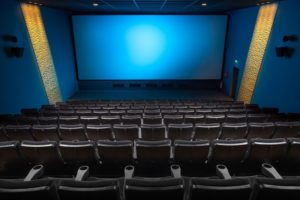 Beamer Leinwand im Kino