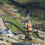 Kofferstaffelei draußen aufgebauz
